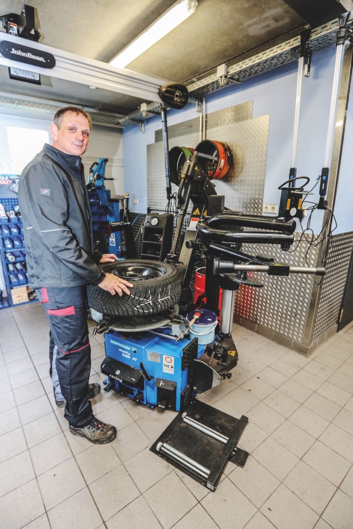 Dirk Kopp legt Wert auf zuverlässiges Werkstatt-Equipment.